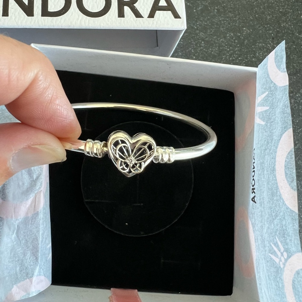 Pandora Moments heart and butterfly bangle silver. Size 7.5